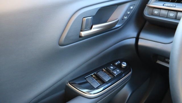 Used 2026 Toyota Crown Platinum image 34