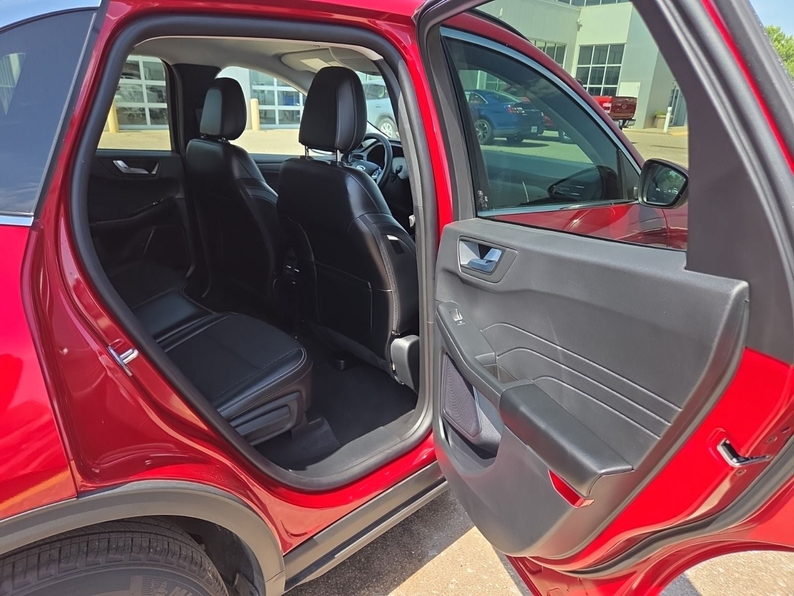 Certified 2025 Ford Escape SE w/ Class II Trailer Tow Package FWD image 50
