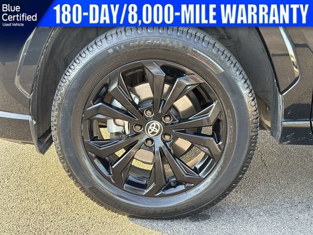 Used 2022 Toyota RAV4 SE AWD/4WD image 19