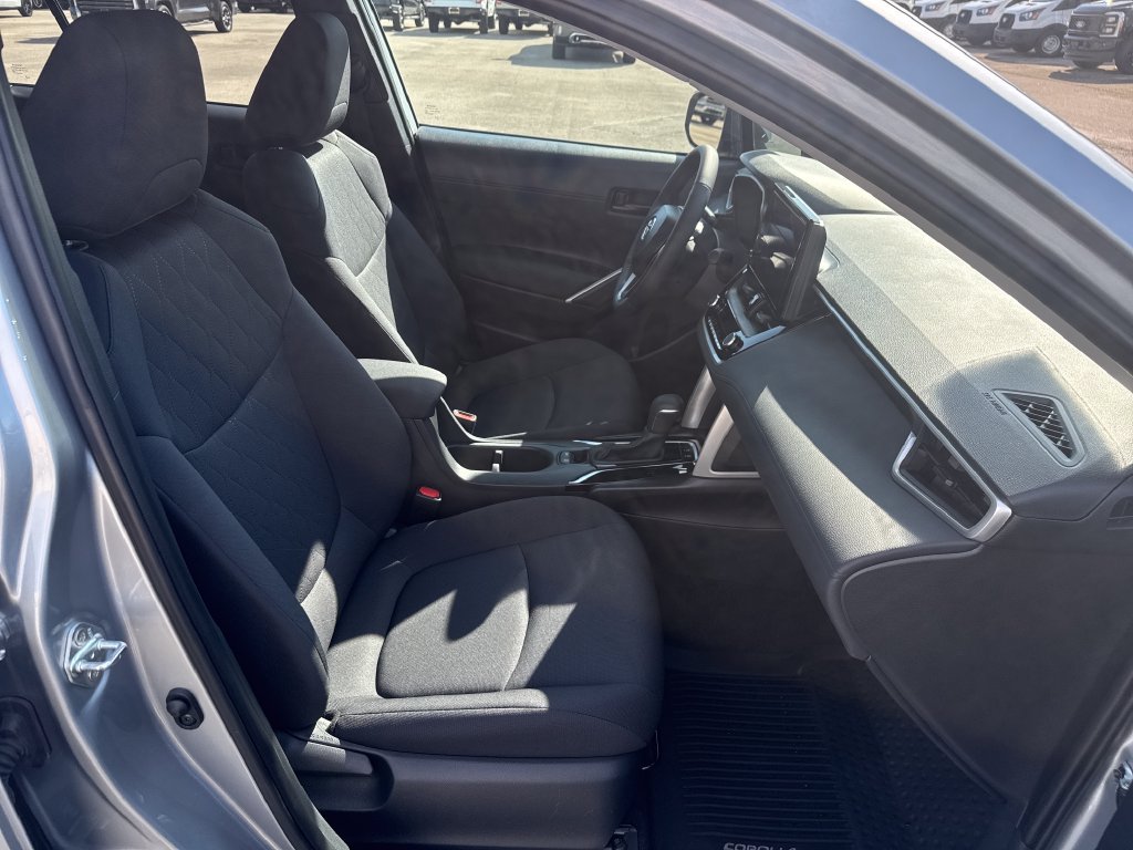 Used 2024 Toyota Corolla Cross LE FWD image 22