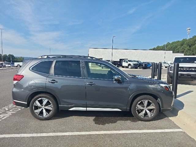 Used 2020 Subaru Forester Touring AWD/4WD image 2