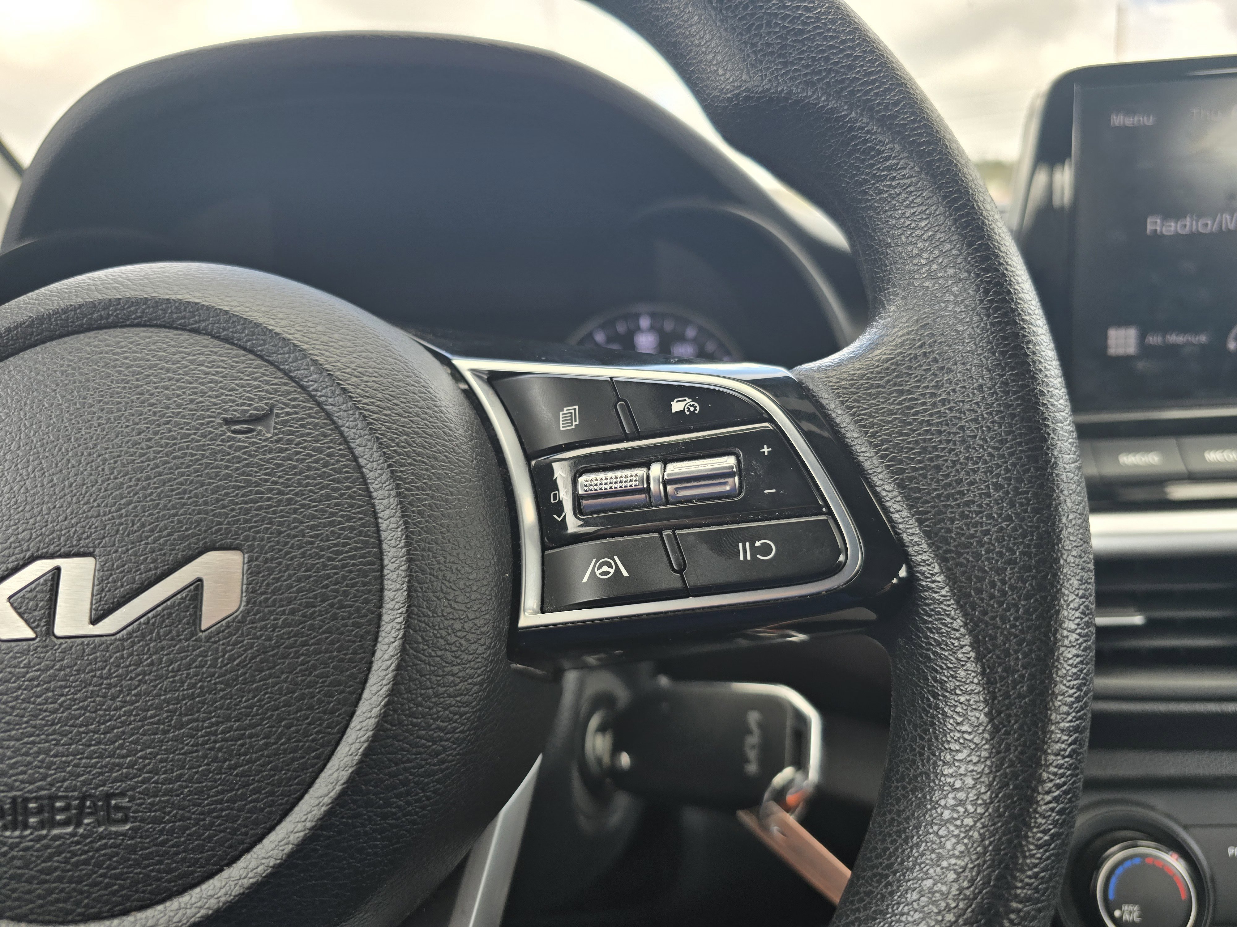 Used 2023 Kia Forte LXS FWD image 19