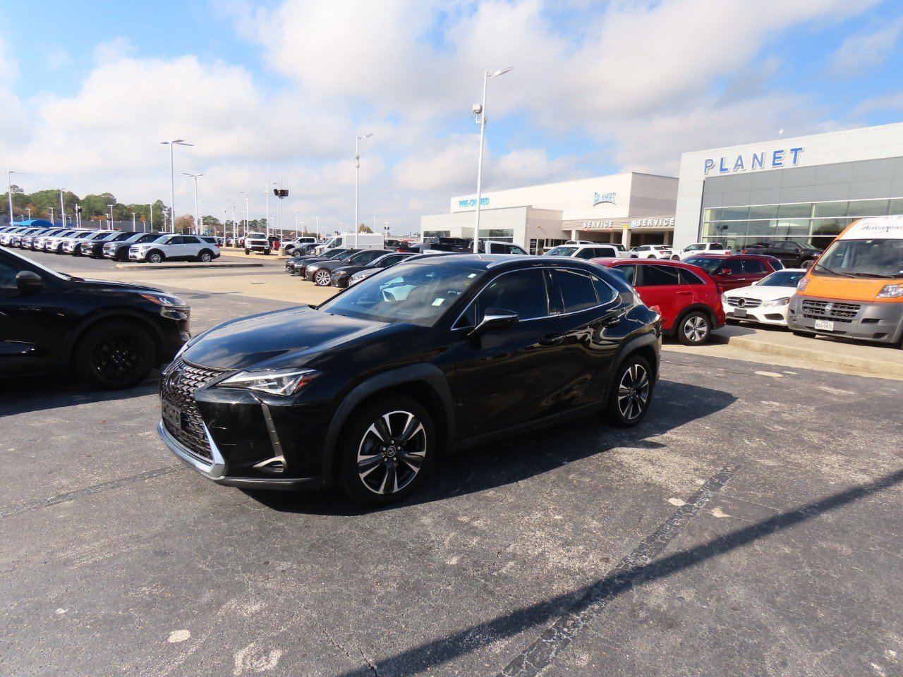 Used 2019 Lexus UX 200 image 2