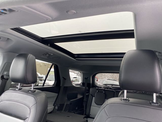 Certified 2023 Ford Explorer XLT w/ Equipment Group 202A image 7