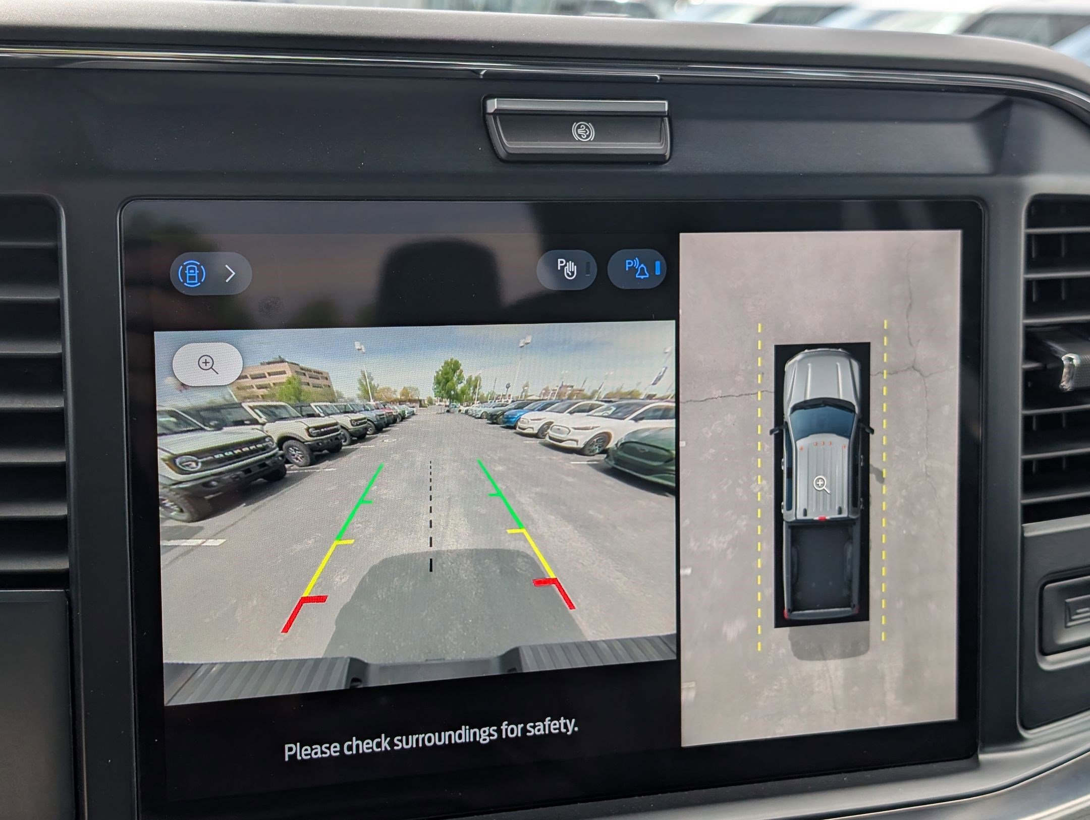 Certified 2025 Ford F350 Lariat image 29