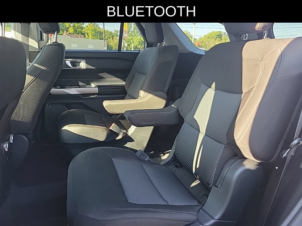 Certified 2022 Ford Explorer XLT AWD/4WD image 12