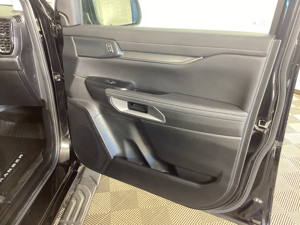 Certified 2024 Ford Ranger Lariat w/ Advanced Towing Package AWD/4WD image 8