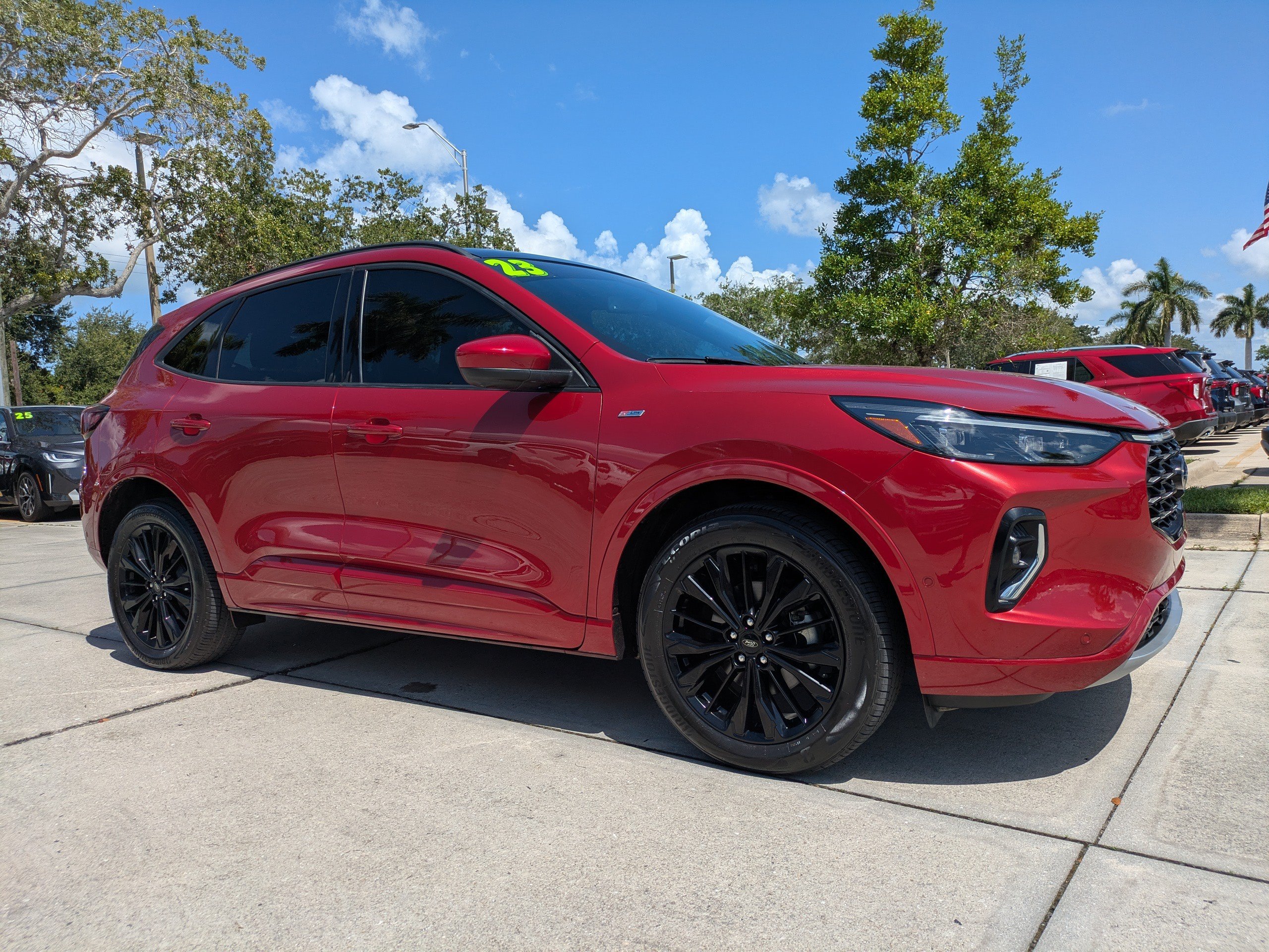 Certified 2023 Ford Escape ST-Line Elite w/ Premium Technology Package AWD/4WD image 2