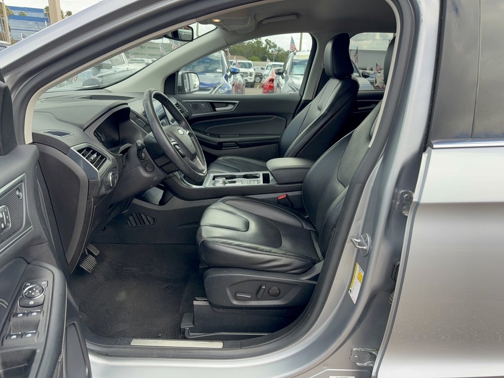 Certified 2022 Ford Edge Titanium w/ Equipment Group 301A image 11