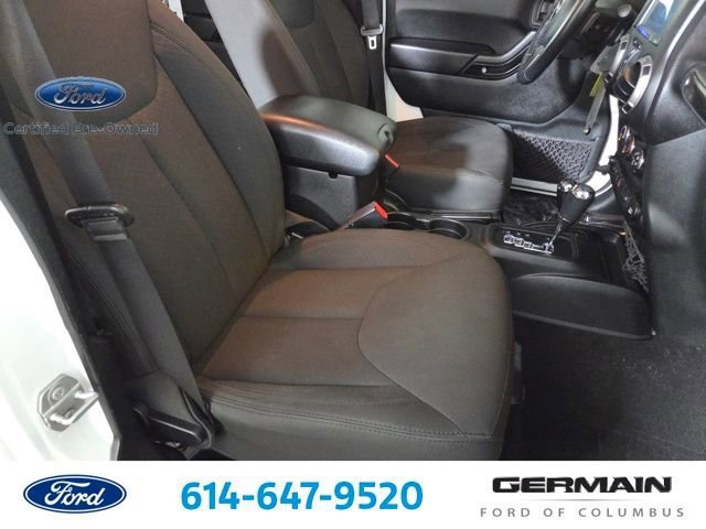 Used 2018 Jeep Wrangler Unlimited Sport S AWD/4WD image 32