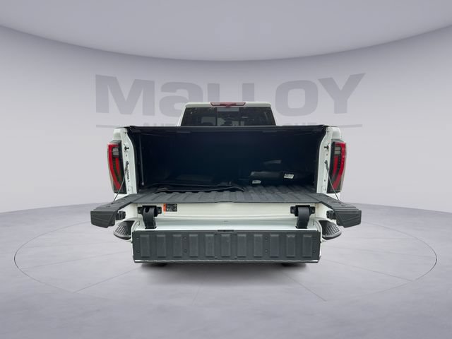 Used 2025 GMC Sierra 2500 AT4 w/ AT4 Premium Plus Package AWD/4WD image 19