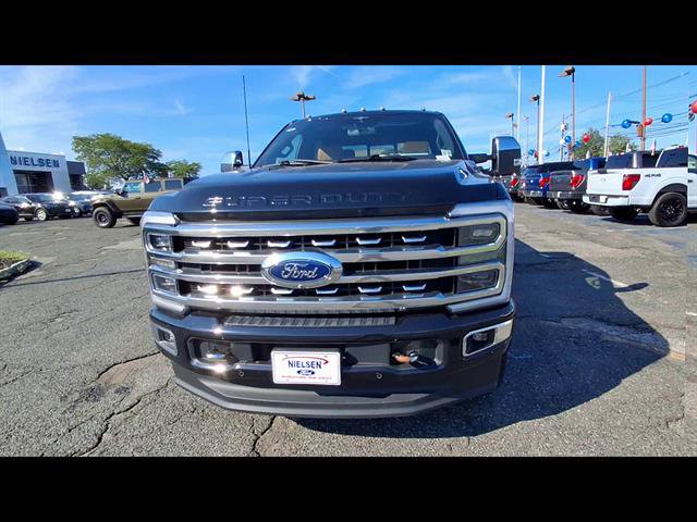 Certified 2023 Ford F350 Platinum w/ FX4 Off-Road Package AWD/4WD image 3