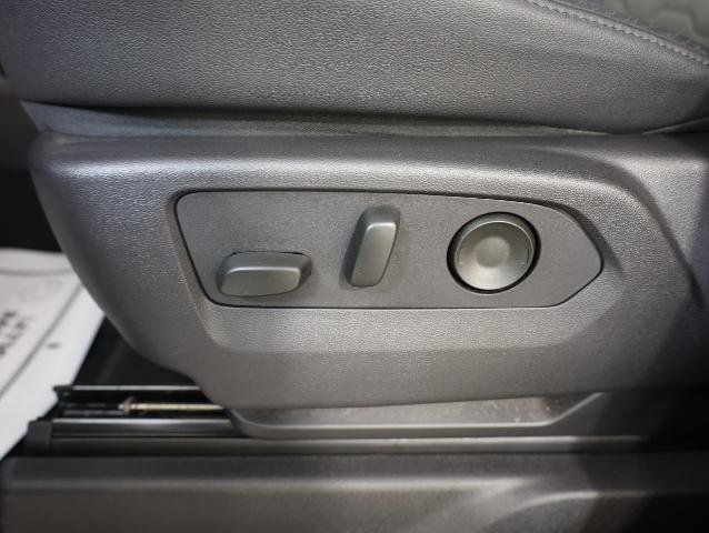 Used 2024 Chevrolet Silverado 1500 ZR2 image 19