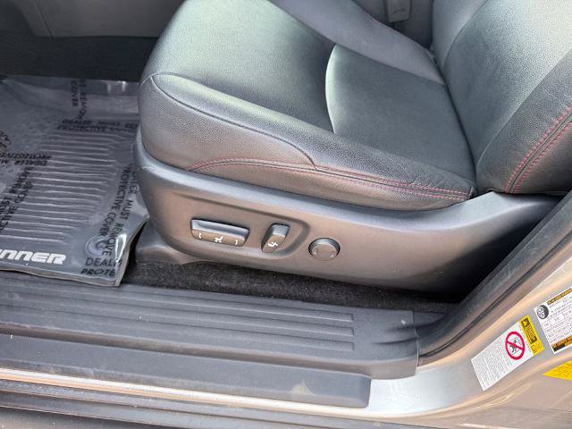 Used 2019 Toyota 4Runner TRD Off-Road Premium AWD/4WD image 32
