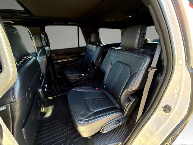 Certified 2019 Ford Expedition Limited w/ Special Edition Package AWD/4WD image 26
