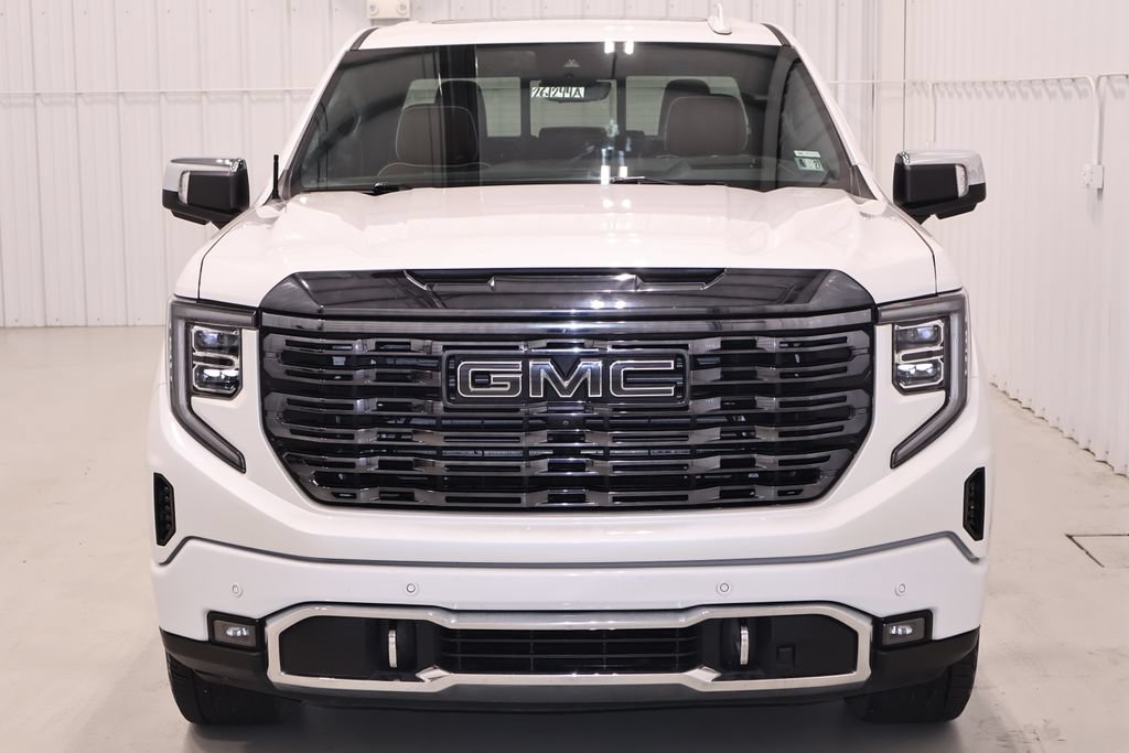 Used 2023 GMC Sierra 1500 Denali Ultimate AWD/4WD image 5