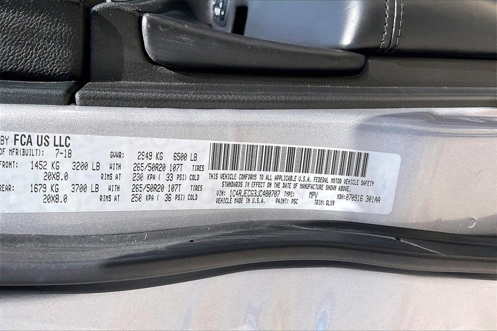 Used 2018 Jeep Grand Cherokee Overland image 16