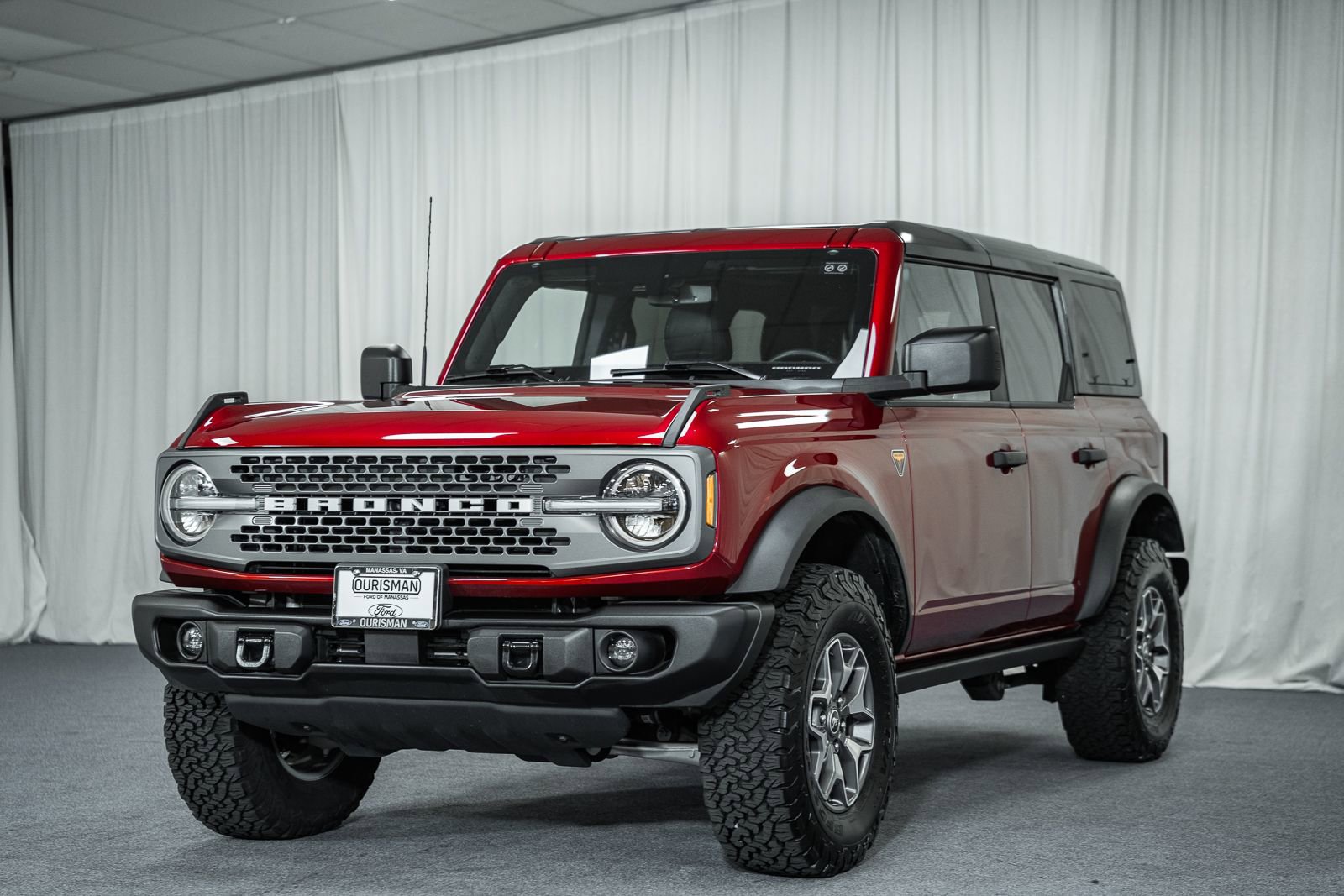 Certified 2025 Ford Bronco Badlands image 3