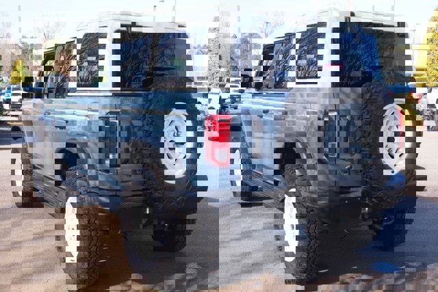 Certified 2025 Ford Bronco Heritage Edition image 3