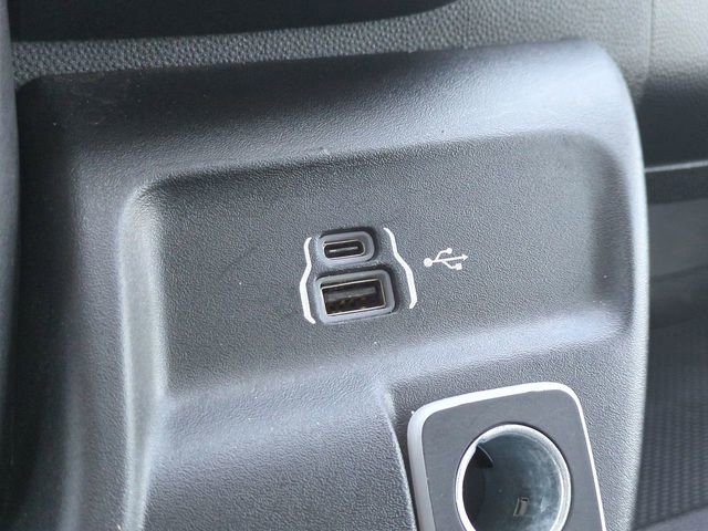 Used 2025 RAM ProMaster 2500 w/ Convenience Group image 21