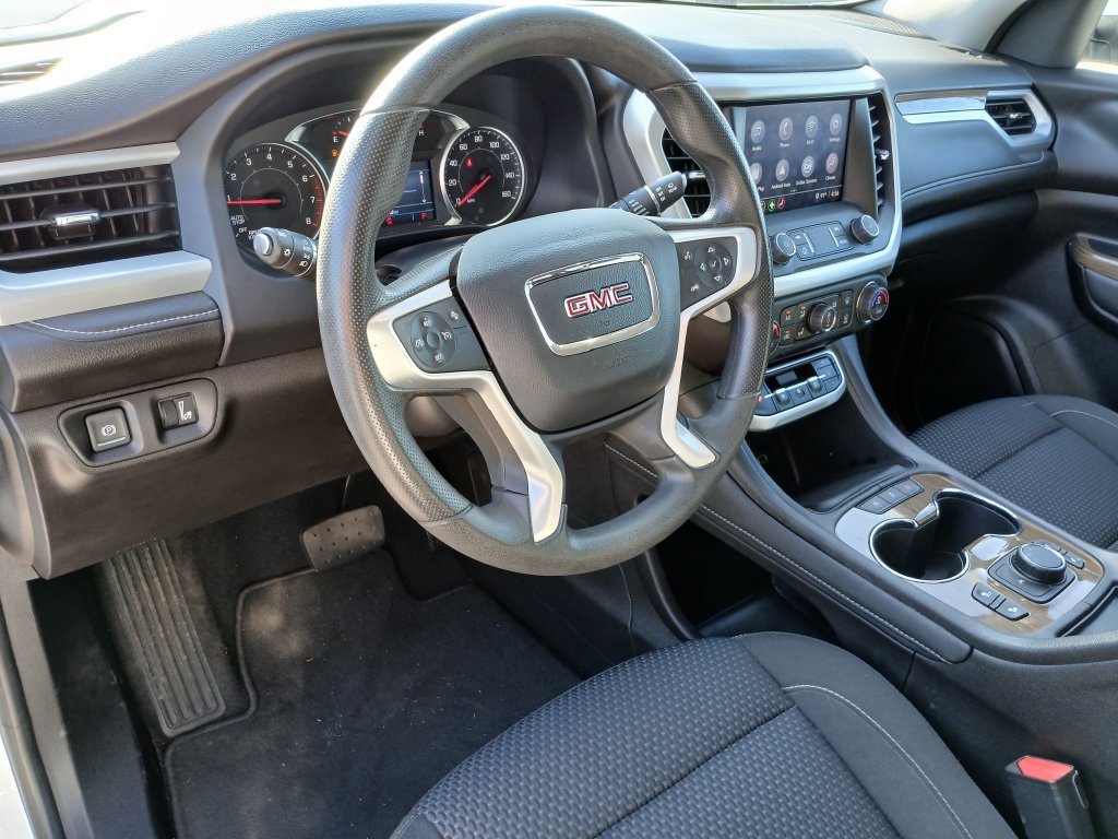 Used 2023 GMC Acadia SLE w/ Driver Convenience Package FWD image 10