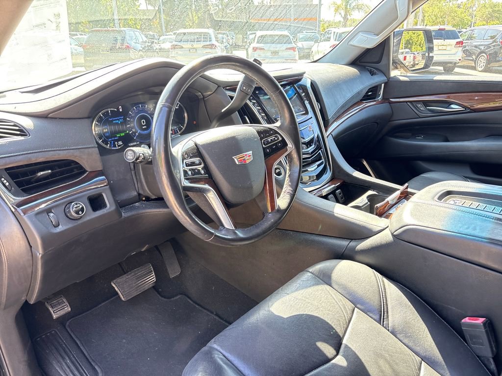 Used 2018 Cadillac Escalade 2WD image 6