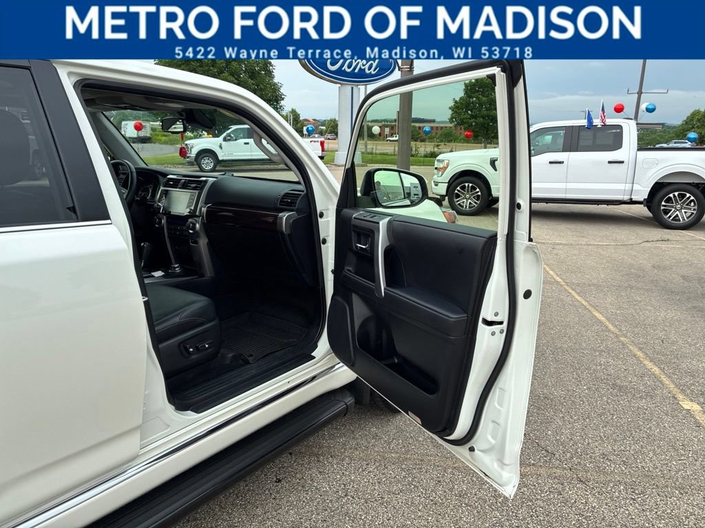 Used 2023 Toyota 4Runner Limited AWD/4WD image 45