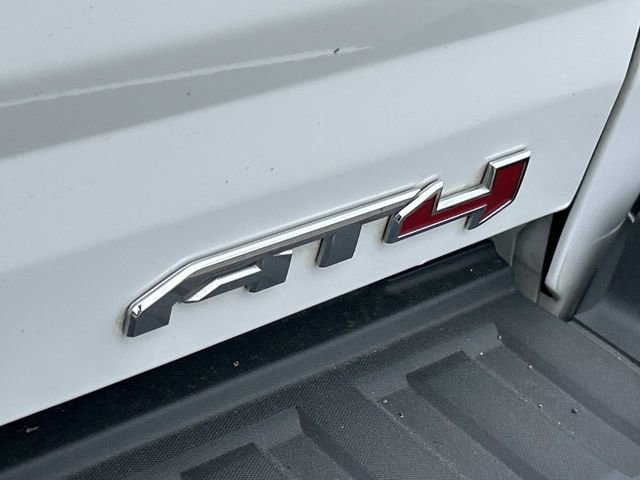 Used 2022 GMC Canyon AT4 AWD/4WD image 11