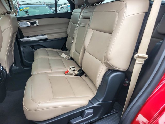 Certified 2024 Ford Explorer Limited AWD/4WD image 15