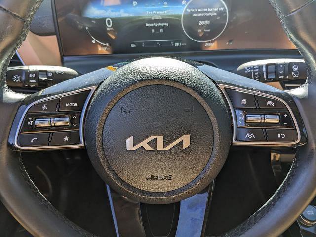 Used 2024 Kia Seltos EX FWD image 13