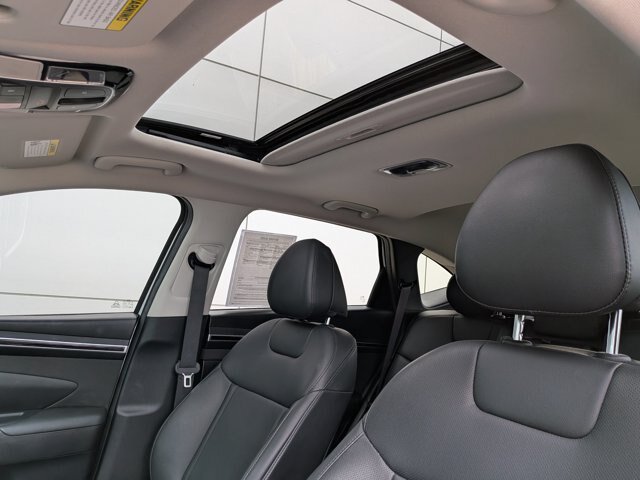 Used 2023 Hyundai Tucson SEL w/ Convenience Package FWD image 17