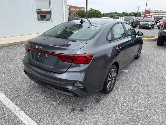 Used 2023 Kia Forte LXS w/ LXS Technology Package FWD image 8