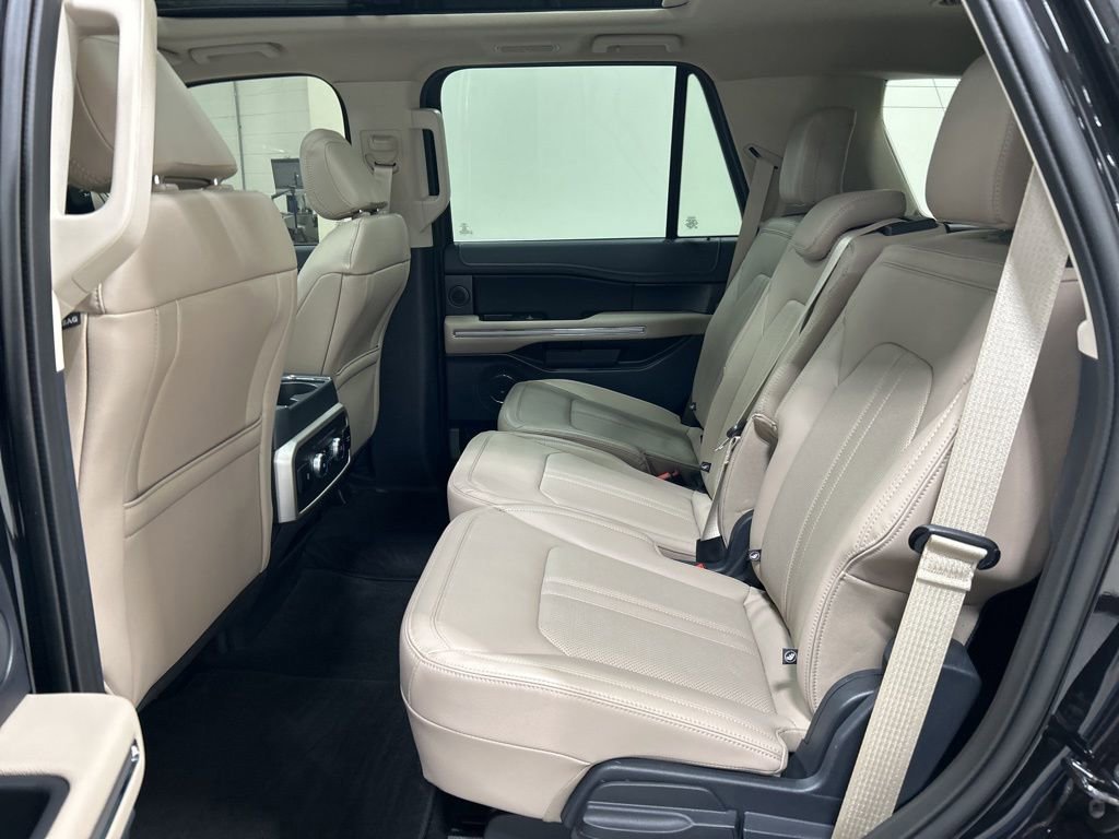 Certified 2024 Ford Expedition Limited image 33