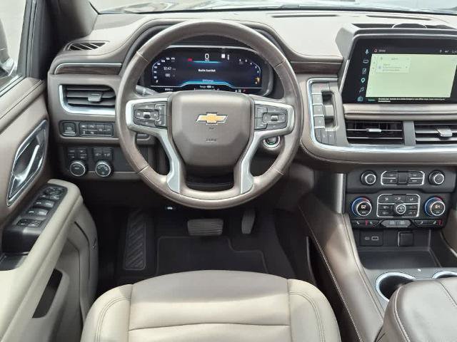 Used 2022 Chevrolet Tahoe LT w/ Luxury Package AWD/4WD image 10