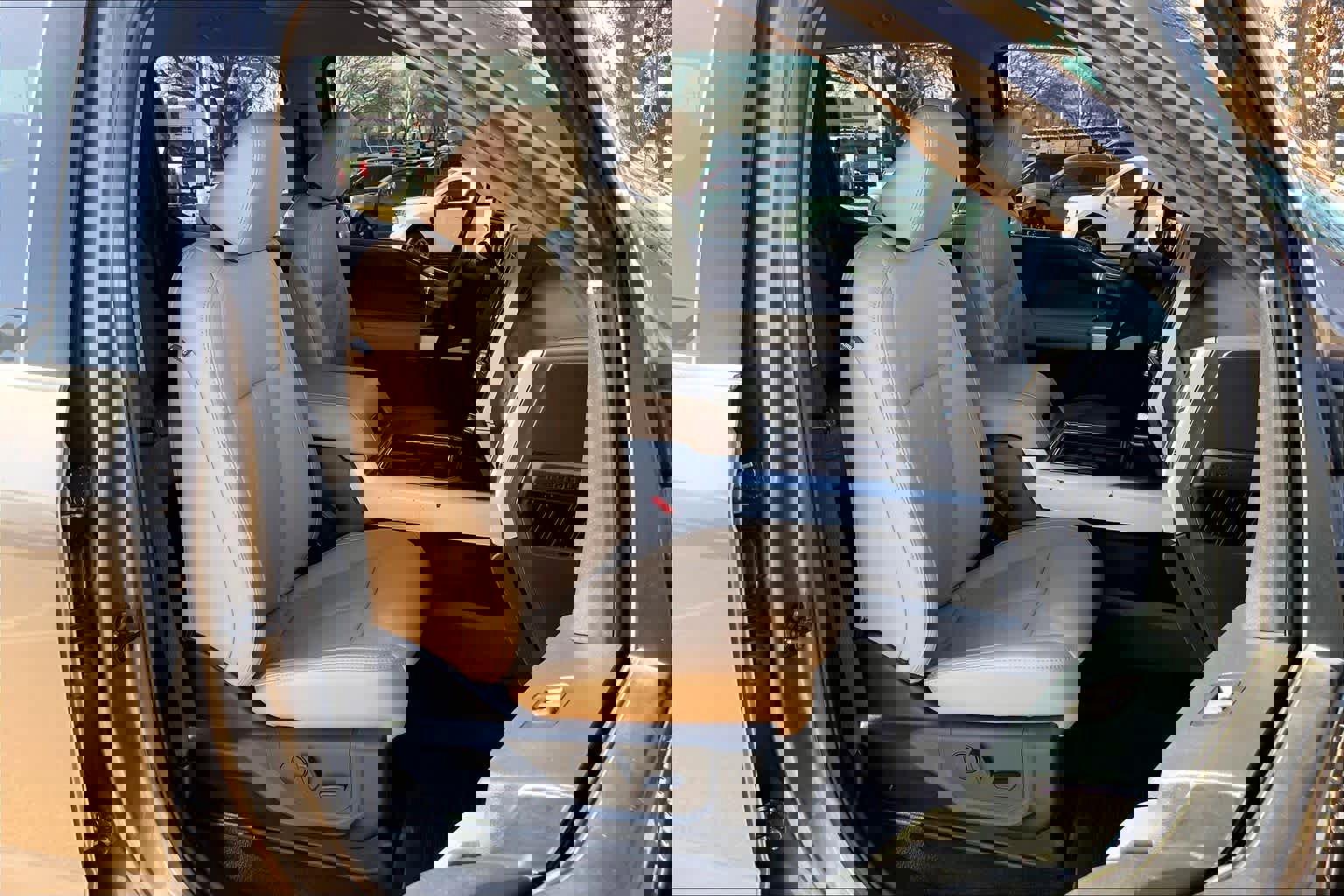 Certified 2022 Ford F250 Lariat w/ Lariat Ultimate Package image 10