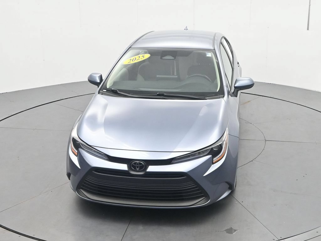 Used 2025 Toyota Corolla LE w/ Convenience Package FWD image 34