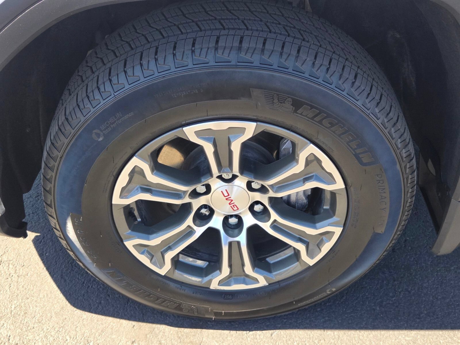 Used 2025 GMC Sierra 1500 SLT RWD image 9