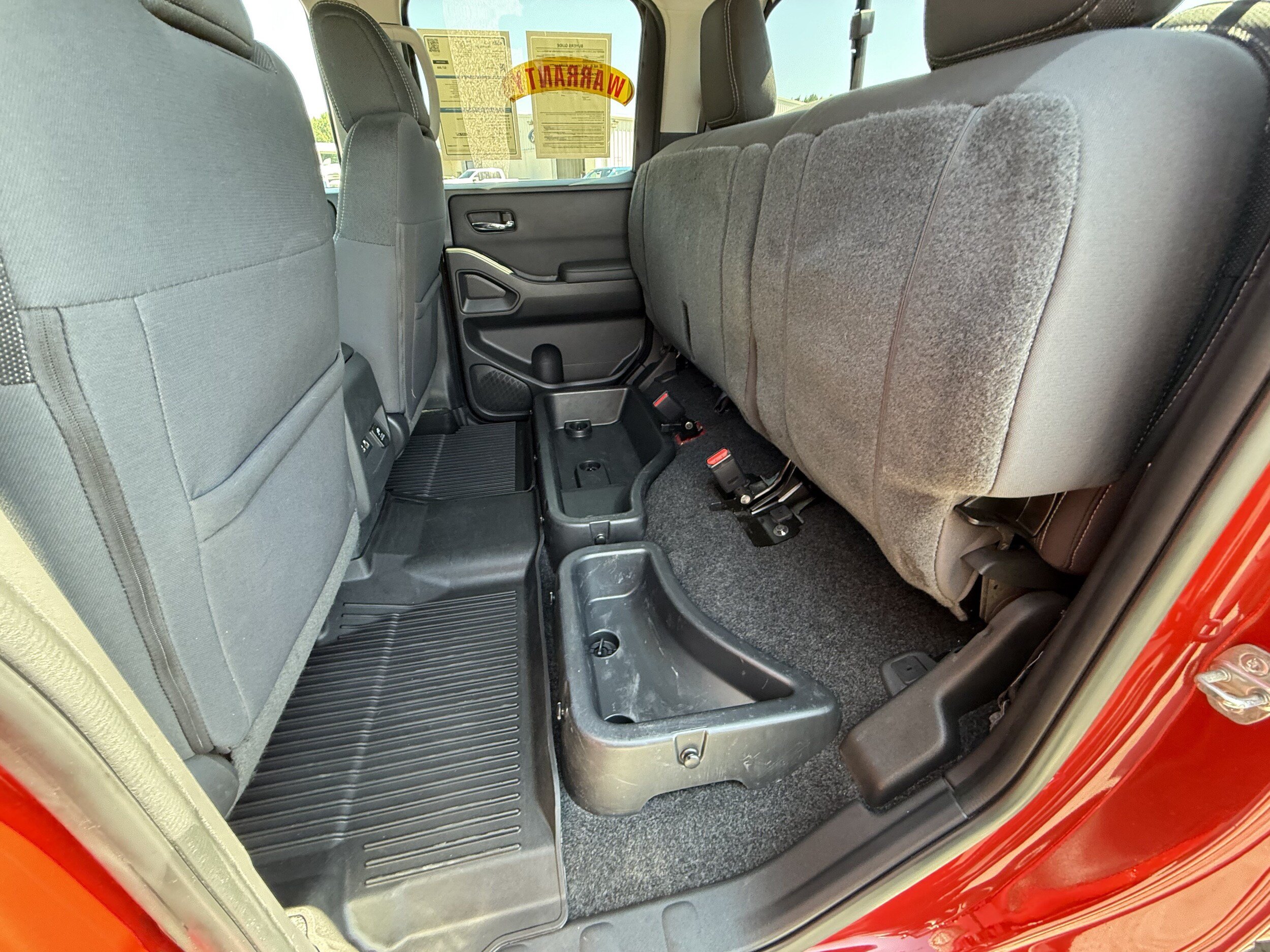 Used 2022 Nissan Frontier SV AWD/4WD image 26