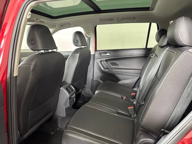 Used 2021 Volkswagen Tiguan SE AWD/4WD image 11