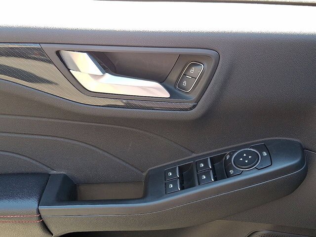 Certified 2023 Ford Escape ST-Line AWD/4WD image 10