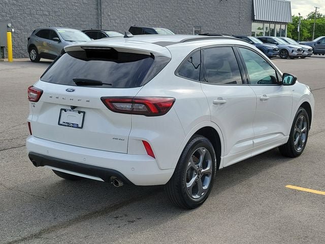Certified 2023 Ford Escape ST-Line w/ Tech Pack #1 AWD/4WD image 4