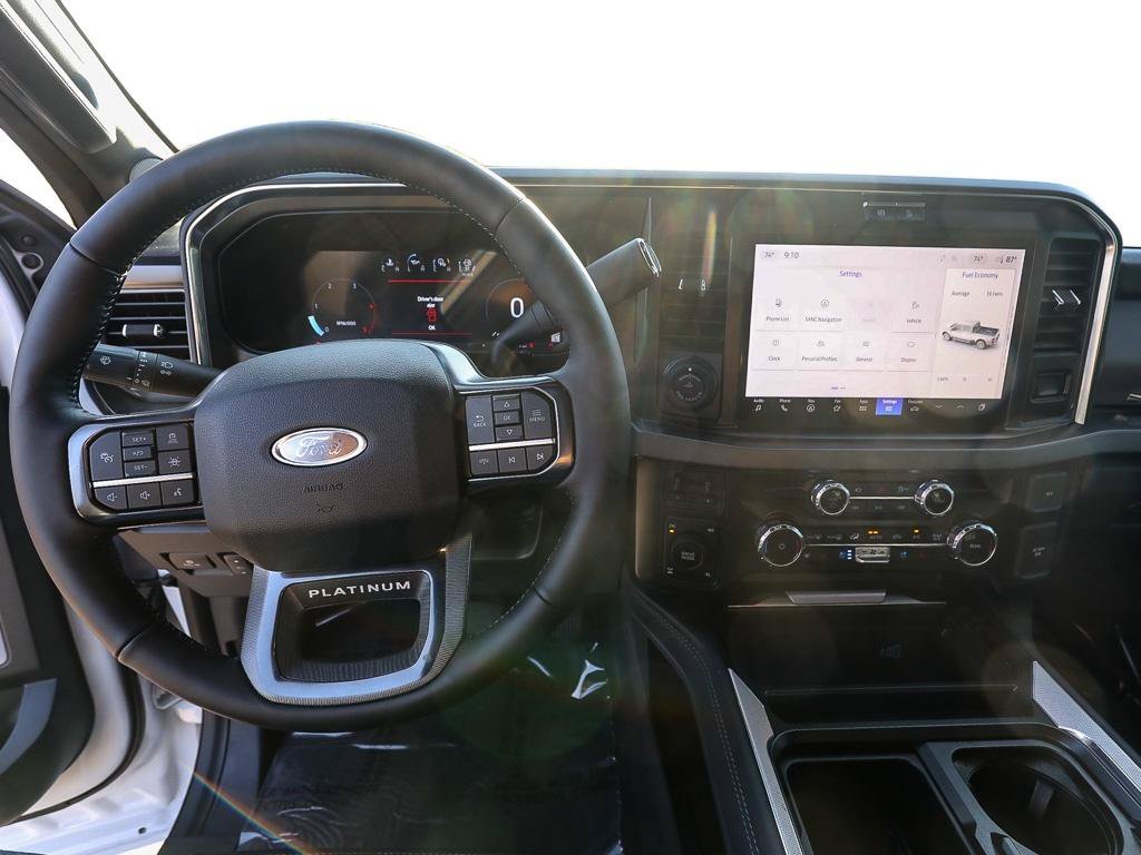 Certified 2025 Ford F250 Platinum AWD/4WD image 13