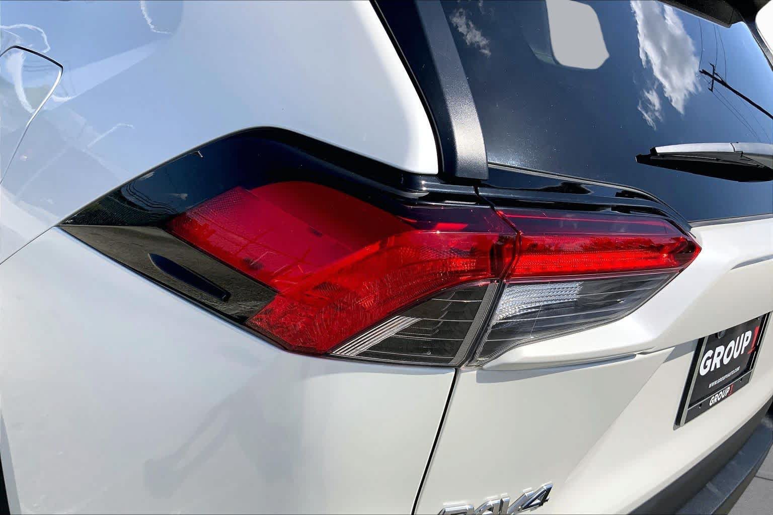 Used 2022 Toyota RAV4 XLE Premium FWD image 29