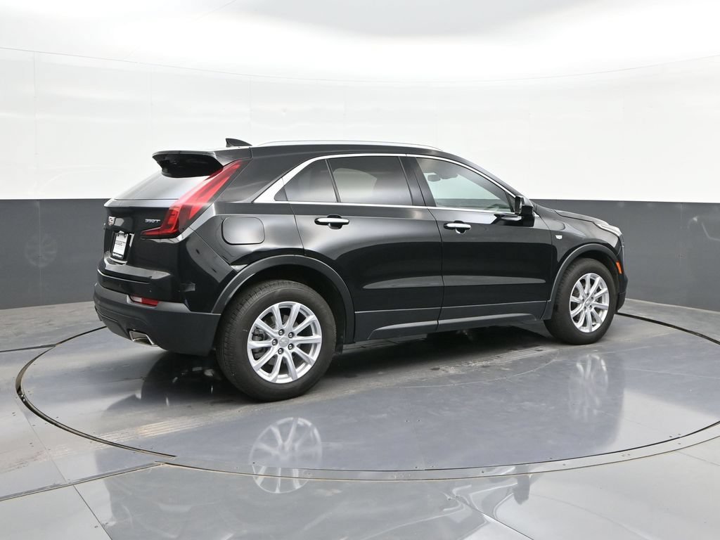 Used 2023 Cadillac XT4 Luxury w/ Driver Awareness Package FWD image 15