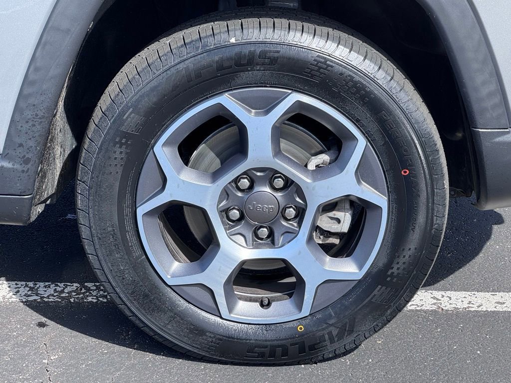 Used 2022 Jeep Compass Trailhawk AWD/4WD image 41