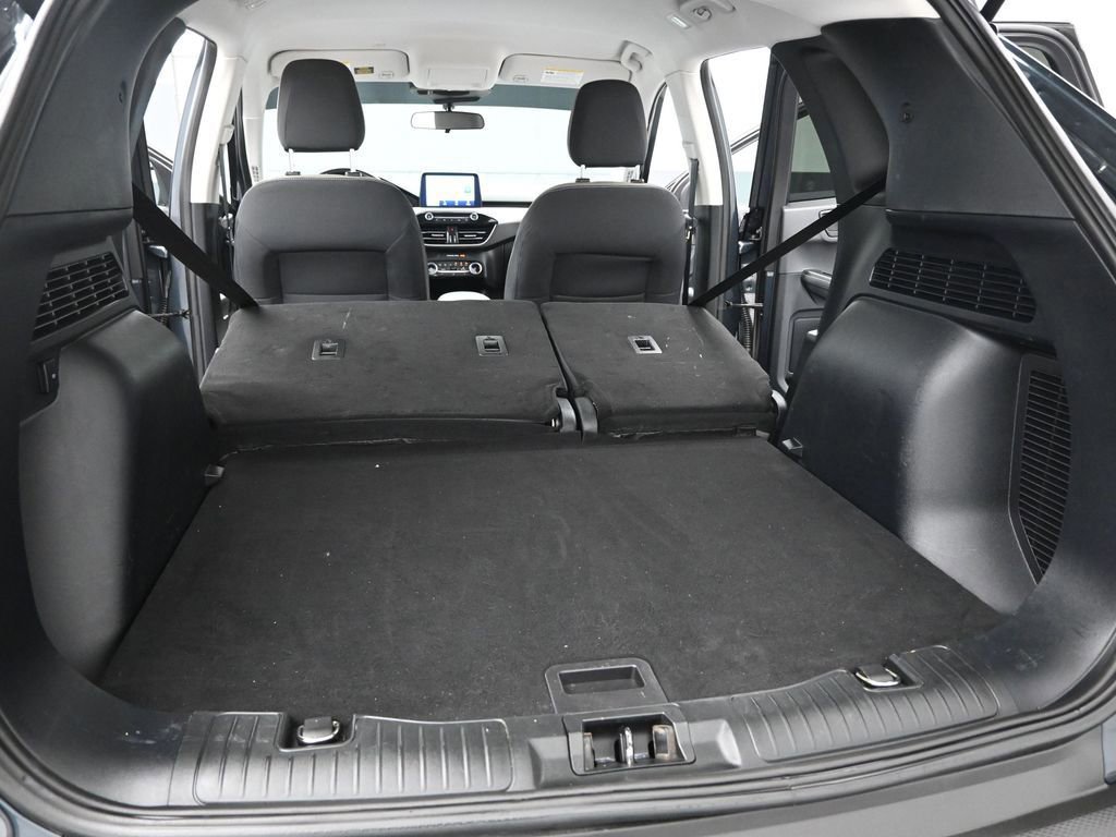 Certified 2022 Ford Escape SE w/ Cold Weather Package AWD/4WD image 50