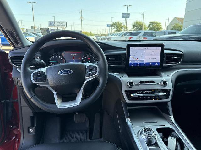 Certified 2023 Ford Explorer XLT w/ Equipment Group 202A RWD image 8