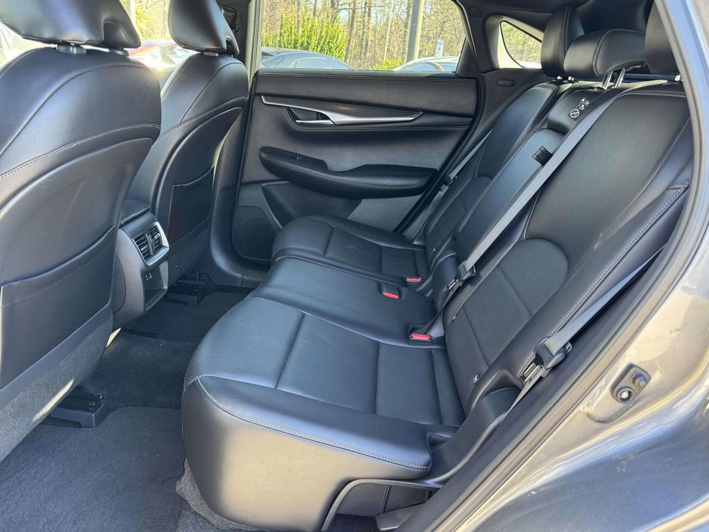 Used 2023 INFINITI QX55 Luxe w/ Cargo Package image 21