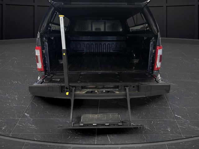 Certified 2022 Ford F150 Platinum w/ Equipment Group 701A High image 17