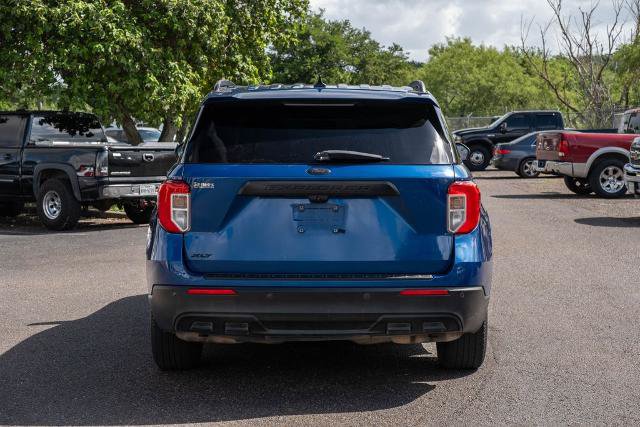 Certified 2021 Ford Explorer XLT RWD image 4